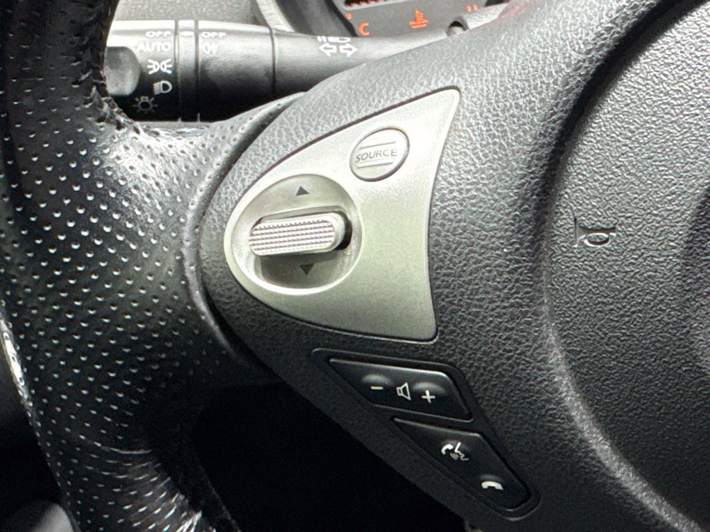 Used 2018 Nissan 370Z Coupe RWD image 10
