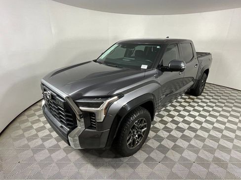 Used 2022 Toyota Tundra SR5 w/ TRD Off-Road Premium Package image 9