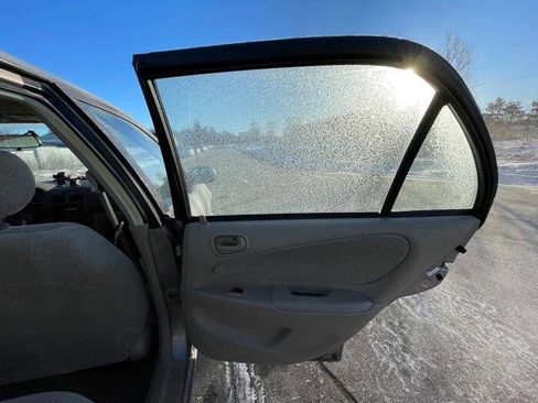 Used 2001 Toyota Corolla CE image 26