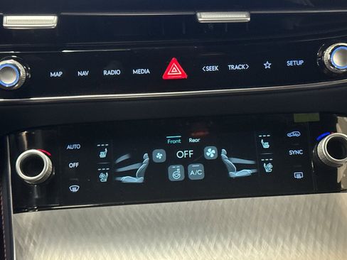 New 2026 Genesis GV70 2.5T Sport Prestige AWD/4WD image 21
