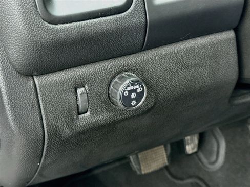 Used 2021 Chevrolet Colorado LT RWD image 16