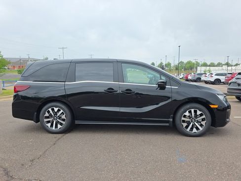 New 2026 Honda Odyssey EX-L image 2