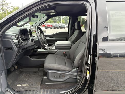 Used 2022 Ford F150 XLT w/ Equipment Group 302A High AWD/4WD image 16