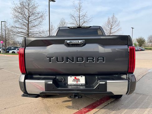 Used 2022 Toyota Tundra Limited w/ Power Package image 7