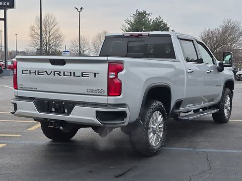 Used 2021 Chevrolet Silverado 2500 High Country w/ Technology Package image 3