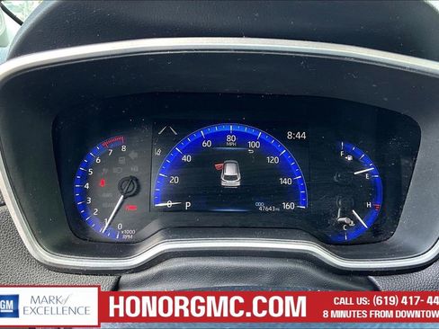 Used 2022 Toyota Corolla Cross XLE w/ Convenience Package image 12