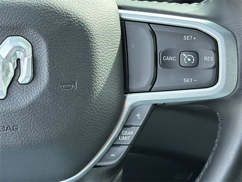 Used 2023 RAM 1500 Big Horn image 31