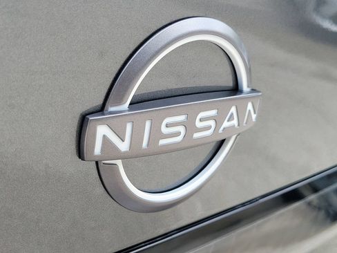 New 2027 Nissan Sentra SR w/ Floor Mat Package FWD image 11