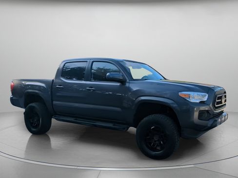 Used 2022 Toyota Tacoma SR RWD image 36