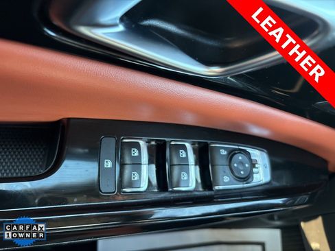 Used 2024 Kia Carnival SX Prestige image 11