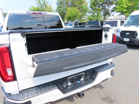 Used 2019 GMC Sierra 1500 Denali w/ Denali Ultimate Package AWD/4WD image 13