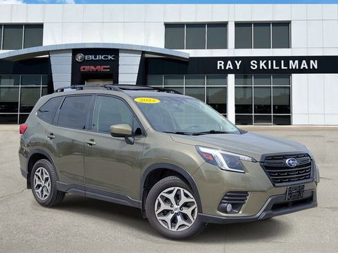 Used 2022 Subaru Forester Premium AWD/4WD image 1