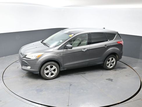 Used 2014 Ford Escape SE image 15