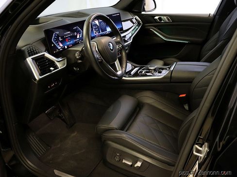 Certified 2025 BMW X5 xDrive40i w/ Premium Package image 11