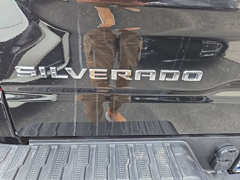 Used 2024 Chevrolet Silverado 1500 RST AWD/4WD image 43