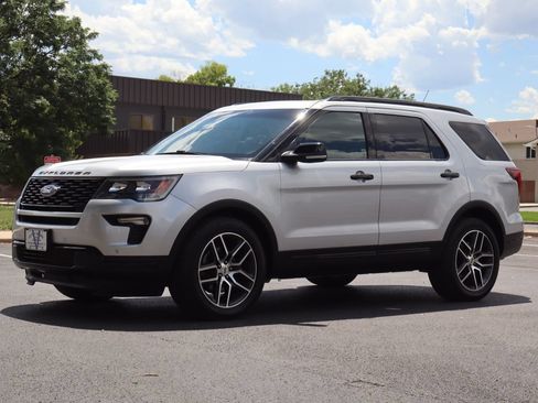 Used 2019 Ford Explorer Sport AWD/4WD image 11