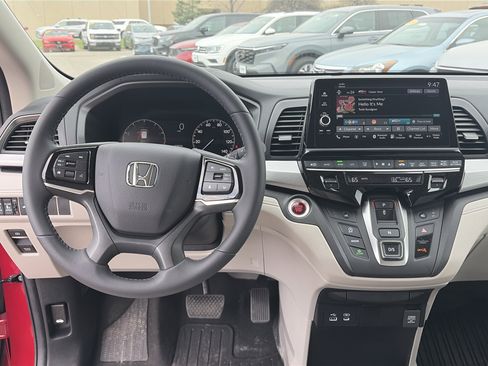 Certified 2025 Honda Odyssey EX-L image 20