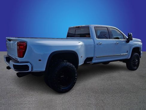 New 2026 Chevrolet Silverado 3500 High Country w/ High Country Premium Package AWD/4WD image 3