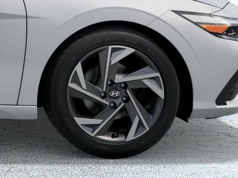 New 2025 Hyundai Elantra Sport image 8