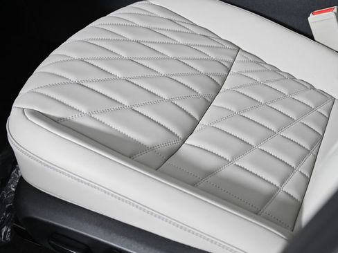 New 2026 Nissan Sentra SL w/ Floor Mat Package image 22