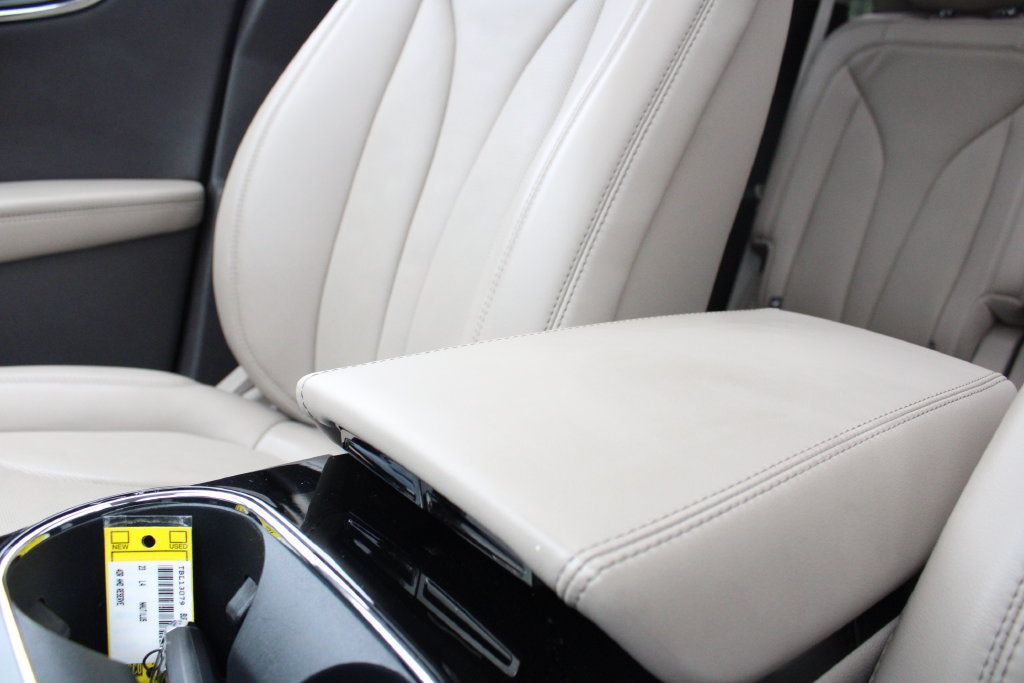 Used 2023 Lincoln Nautilus Reserve w/ Equipment Group 201A AWD/4WD image 19
