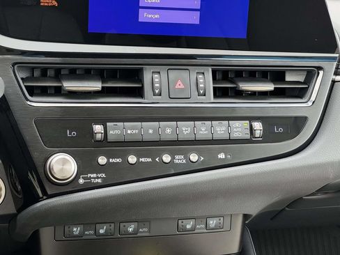 Used 2025 Lexus ES 350 w/ Premium Package FWD image 18