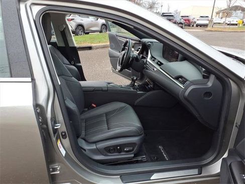 Certified 2019 Lexus ES 350 image 18