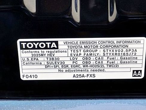 Used 2025 Toyota Camry SE FWD image 34