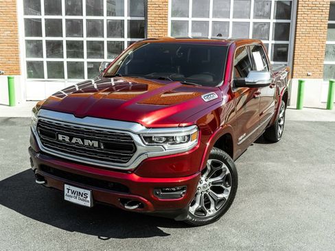 Used 2022 RAM 1500 Limited w/ Body-Colour Bumper Group image 2