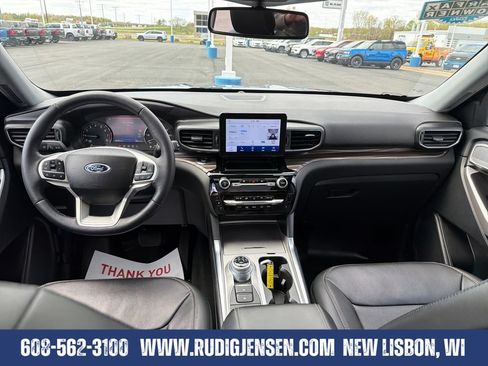 Used 2023 Ford Explorer Limited w/ Equipment Group 301A AWD/4WD image 12