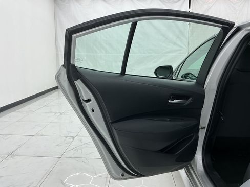 Used 2021 Toyota Corolla LE FWD image 24
