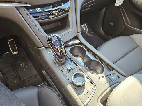 New 2025 Cadillac XT5 Sportv w/ LPO, Floor Liner Package image 28
