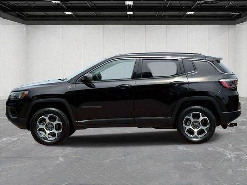 Certified 2022 Jeep Compass Trailhawk w/ Trailhawk Convenience Group AWD/4WD image 2