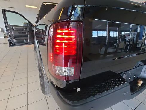 Used 2024 RAM 1500 Warlock AWD/4WD image 27