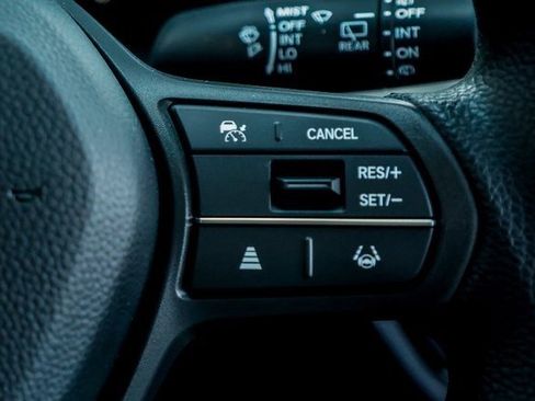 New 2025 Honda HR-V LX image 33