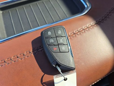Used 2023 GMC Yukon Denali Ultimate w/ LPO, Floor Liner Package AWD/4WD image 38