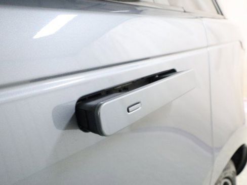 Used 2024 Land Rover Range Rover Velar Dynamic HSE image 37