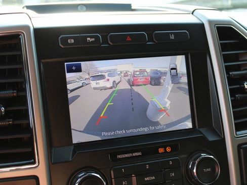 Used 2020 Ford F250 Lariat w/ Lariat Value Package image 25