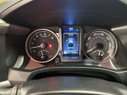 Certified 2023 Toyota Tacoma SR5 image 18