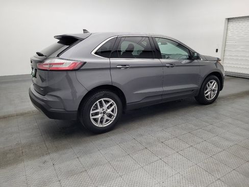 Used 2024 Ford Edge SEL image 10