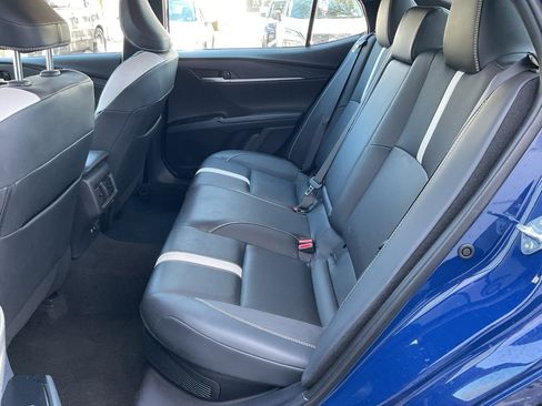 Used 2025 Toyota Camry SE image 15