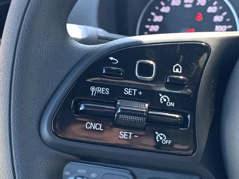 Used 2023 Mercedes-Benz Sprinter 2500 image 22