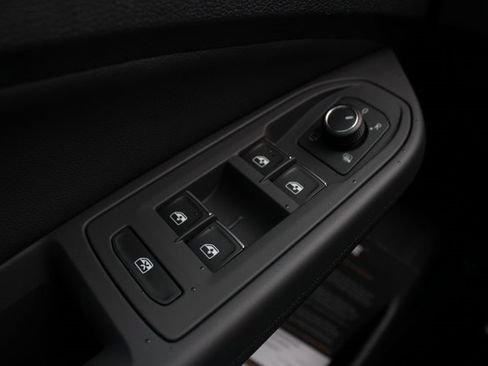 New 2026 Volkswagen GTI SE image 20