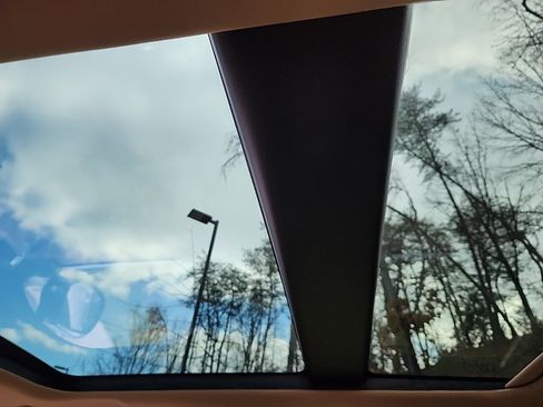 New 2025 Land Rover Range Rover SE image 26