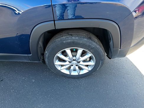 Used 2018 Jeep Cherokee Limited AWD/4WD image 9