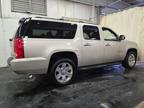 Used 2013 GMC Yukon XL SLT w/ Regional Value Package image 6