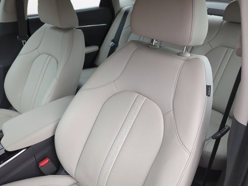Certified 2023 Hyundai Sonata Limited w/ Cargo Package image 13