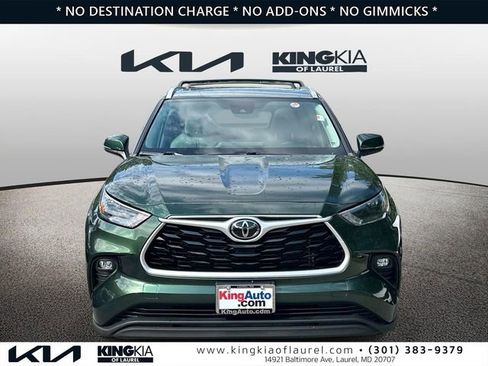 Used 2023 Toyota Highlander XLE AWD/4WD image 27