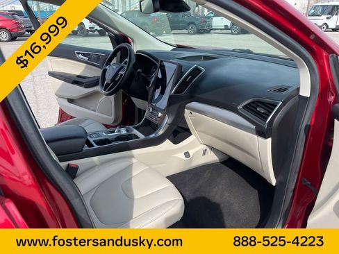 Used 2021 Ford Edge Titanium AWD/4WD image 23