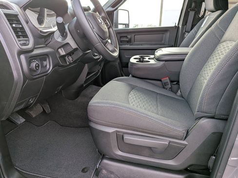 New 2026 RAM 2500 Tradesman AWD/4WD image 13